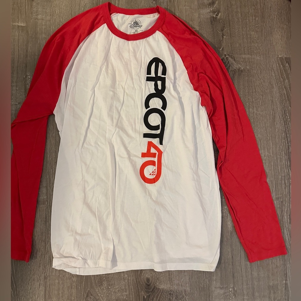 EPCOT 40th anniversary shirt - like new!